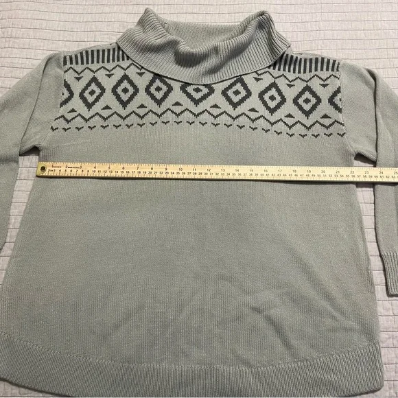 Lane Bryant Classic Long Sleeve Cowl Neck Fair Isle Pullover Size 14/16 - Picture 3 of 8